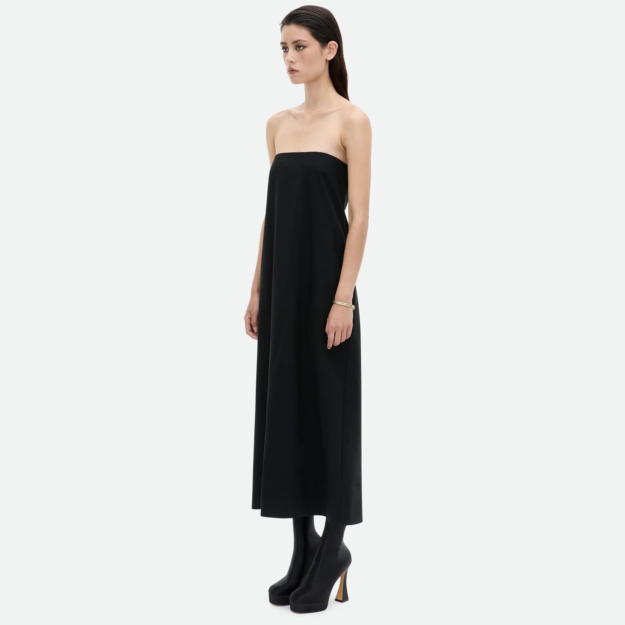 Common Hours | One Of The Fellas Dress - Jet Black