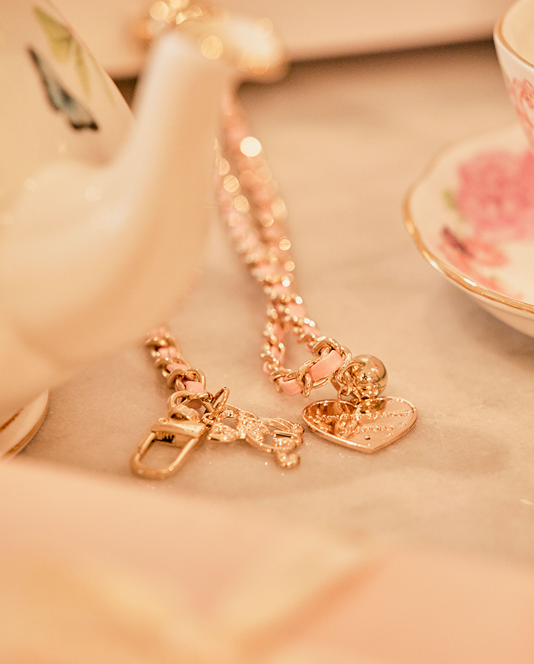 Mon Petit Amour Manolo Paris Pink pet leash